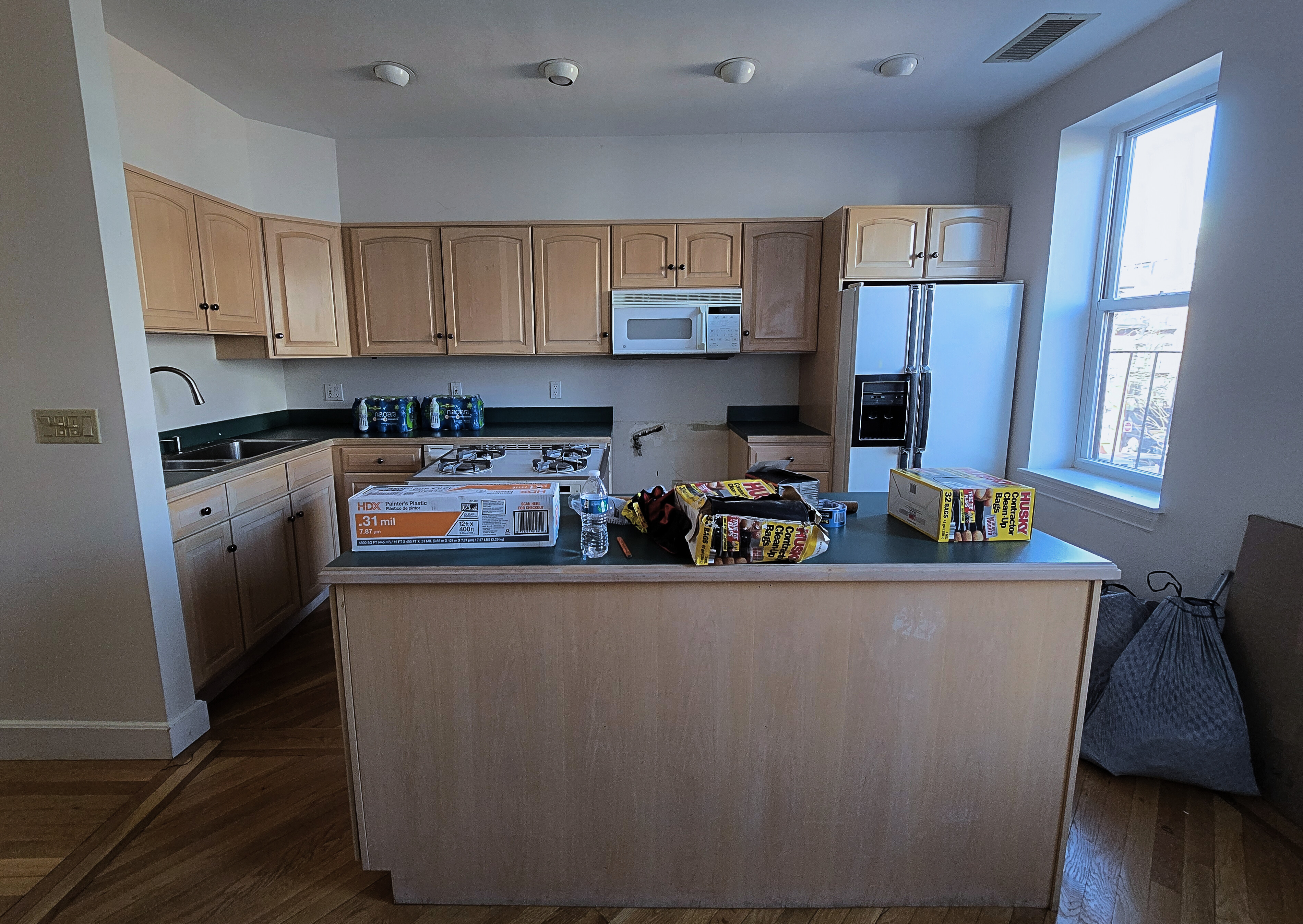 Kitchen before renovation